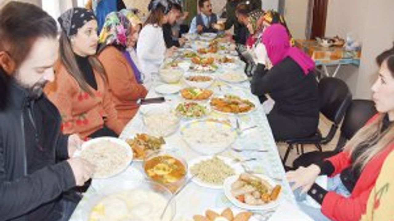 Hakkari'de aşçılık kursundaki kadınlar hünerlerini sergiledi