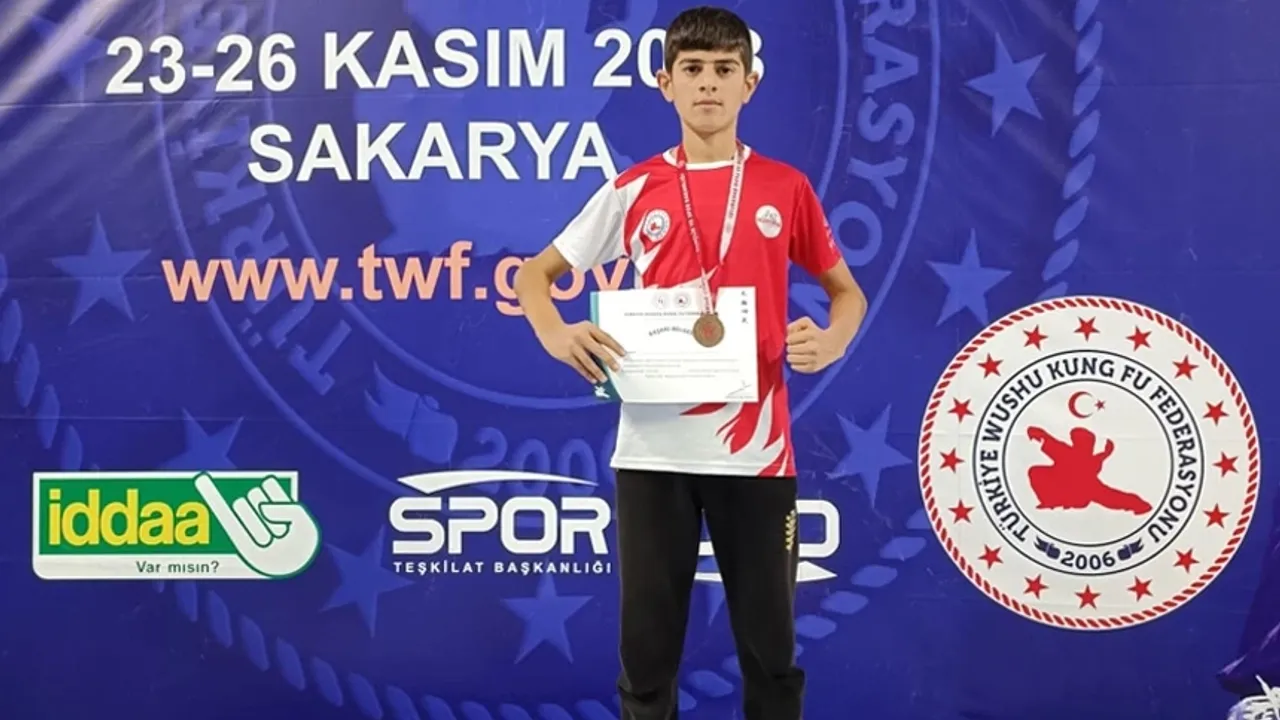 Hakkarili sporcu Türkiye birincisi oldu