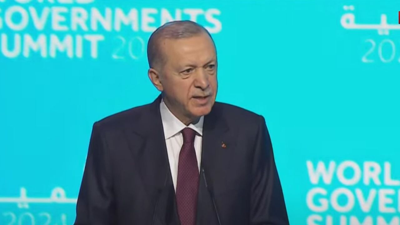 Erdoğan: Türkiye olarak Gazze'de barış için garantörlüğe hazırız