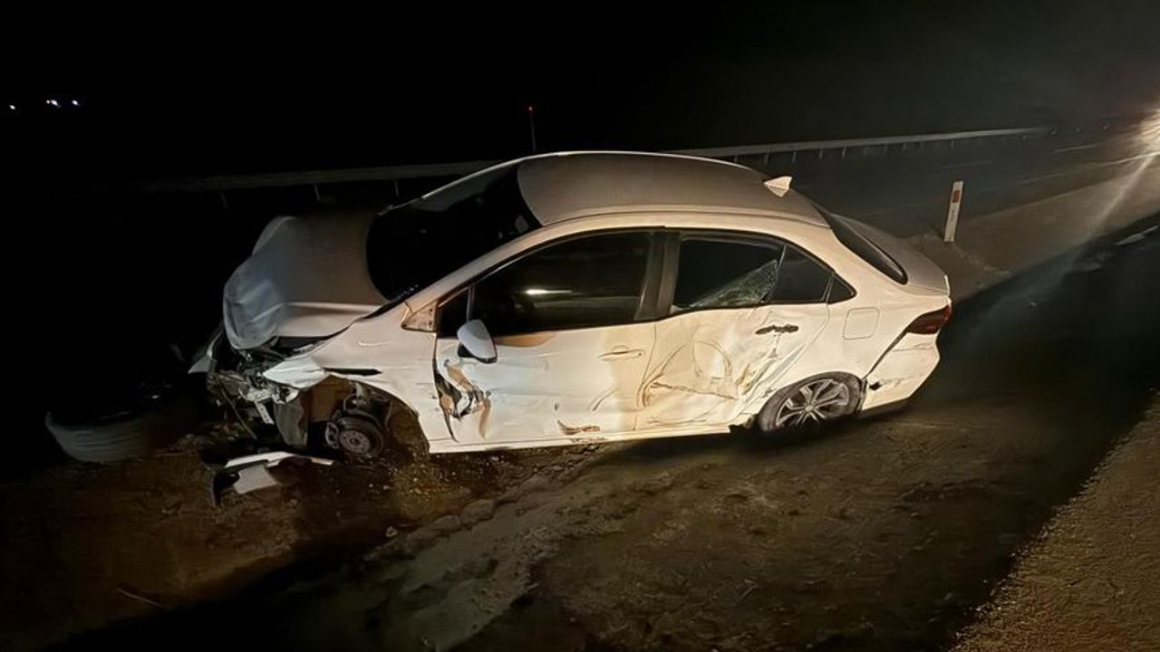 Hakkari-Van Karayolunda trafik kazası: 3 yaralı