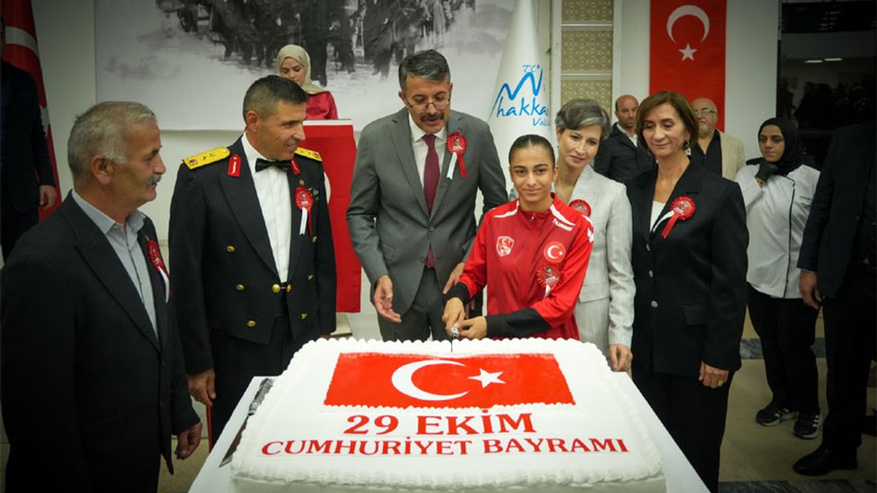 Hakkari'de Cumhuriyet Bayramı resepsiyonu düzenlendi