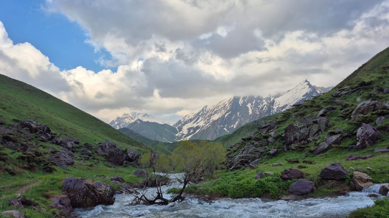 Hakkari’nin yeşil vadilerindeki saklı cennet: Han Yaylası