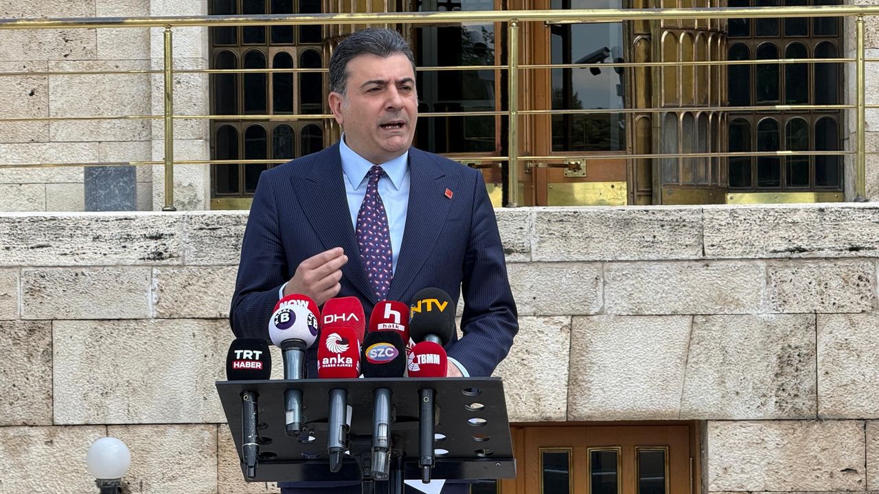 CHP'de 57 Parti Meclisi üyesinden 28'i istifa etti