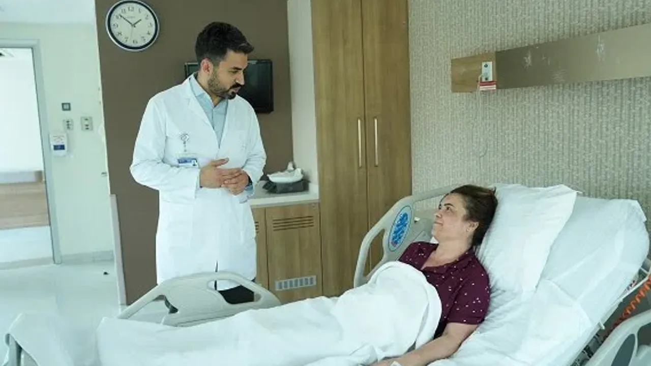 Omurilik tümöründen mikrocerrahiyle kurtuldu