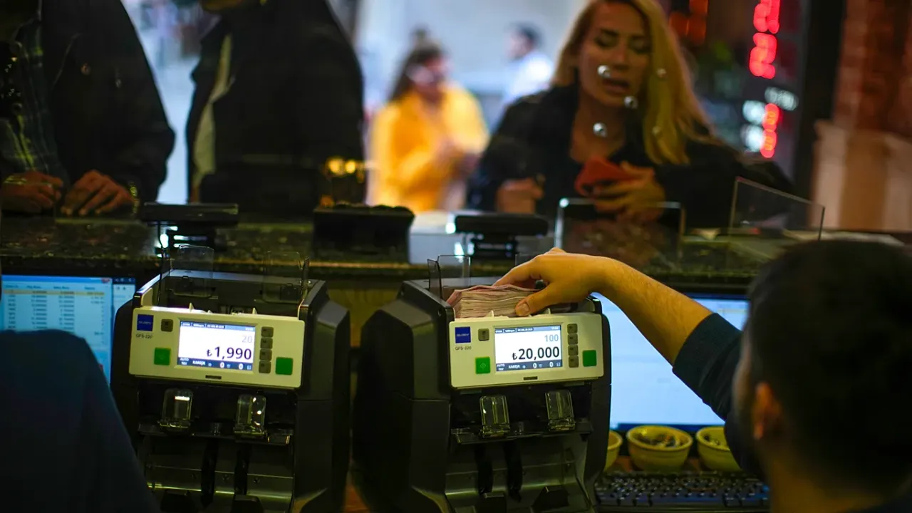 Van'da bir kişinin hesabına 1 trilyon lira yattı
