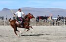 Karslı sporcuların cirit ve at yarışları mücadelesi