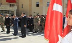 Hakkari'de Zafer Bayramı kutlandı