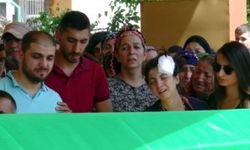 Kaya Parçası Aracın Üzerine Düştü, Atama Sevincini Yaşayamadı