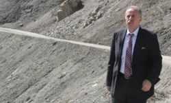 Başkan Keskin'in bahçesine ses bombası atıldı