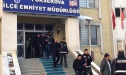Hakkari Merkezli 8 İlde Fetö Operasyonu: 15 Gözaltı