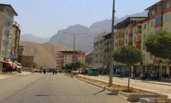 Hakkâri’de yol asfaltlama çalışması devam ediyor