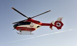 Ambulans helikopter 3 günlük bebek için havalandı
