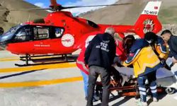 Ambulans helikopterle hastaneye ulaştırıldı