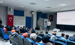 Uğur Batı Hakkari'de sevenleri ile buluştu