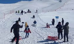 Devlet korumasındaki çocuklar kayak merkezinde eğlendi