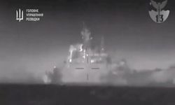 Ukrayna, Rus çıkarma gemisini batırdı
