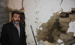 Hakkari'de çökme tehlikesi olan ev boşaltıldı