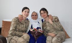 Hakkari'de jandarma 100 yaşındaki kadını ziyaret etti