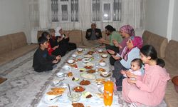 Türkiye'de ilk iftar  Şemdinli'de  yapıldı