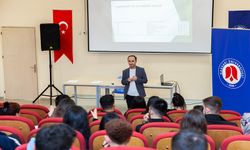 Hakkari'de "DGS ile Kariyerime Devam " Semineri