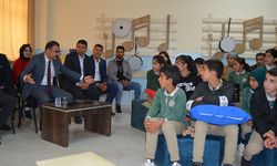 Şemdinli'de müzik atölyesi açıldı
