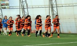 Mor Menekşeler Kız Futbol Takımı, milli takım seçmelerine hazırlanıyor