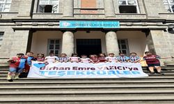 Çocuklara Trabzonspor formalı bayram jesti