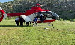Attan düşen kadın ambulans helikopterle hastaneye ulaştırıldı