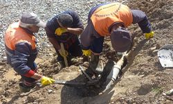 Hakkari belediyesi su arızalarını gideriyor