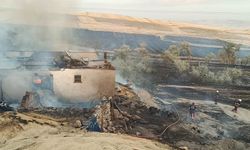 Malatya'da 600 dönümlük anız arazisi yandı