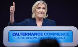 200’den fazla aday, Le Pen’e engel olmak için adaylıktan çekildi