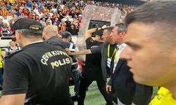 Göztepe- Fenerbahçe maçında Ali Koç'a saldırı girişimi