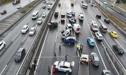 Zincirleme trafik kazası: 2 ölü 5 yaralı