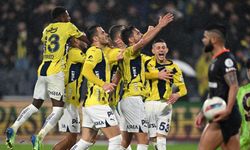 Fenerbahçe, Başakşehir engelini 3 golle geçti