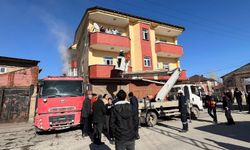 Hakkari'de yangın: Dumandan etkilenen 7 kişi kurtarıldı