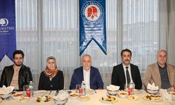 Rektör Pakiş, Yüksekova’da öğrencilerle iftarda buluştu