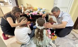 Diziden etkilenip iki kardeşe koruyucu aile oldular