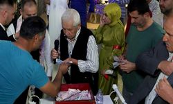 Davetli gibi gittiği 2 düğünde paraları çaldı