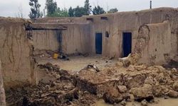 Pakistan'da şiddetli fırtına: 25 ölü