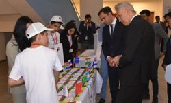 Yüksekova'da TÜBİTAK Bilim Fuarı düzenlendi