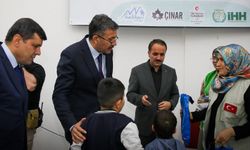 Hakkari'de yetim ve öksüz çocuklar sevindirildi