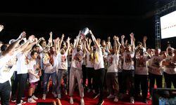 Muşspor'un Nesine 2. Lig'e yükselmesi coşkuyla kutlandı