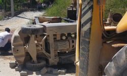 Mardin'de devrilen forkliftin 23 yaşındaki sürücüsü öldü