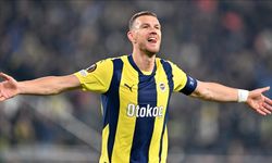Edin Dzeko, Fenerbahçe'ye veda etti