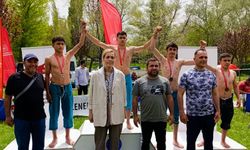 Hakkarili öğrencilerden büyük başarı