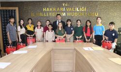 Hakkari'de başarılı öğrenciler ödüllendirildi