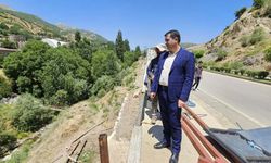 Şemdinli Belediyesi riskli merdiven sorununu çözdü