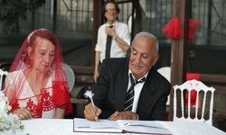 Huzurevinde tanışan çift dünyaevine girdi