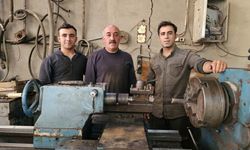 Hakkari’nin demir ustası, hurdaya can veriyor