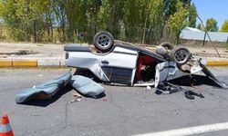 Ağrı Patnos'ta takla atan otomobildeki 5 kişi yaralandı